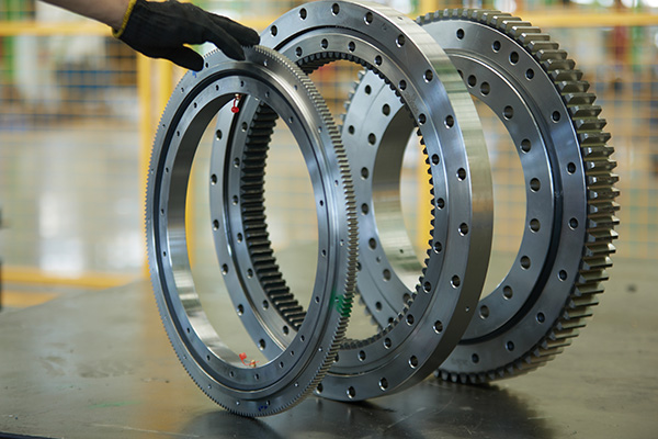 回轉(zhuǎn)支承的潤滑保養(yǎng)步驟是什么？